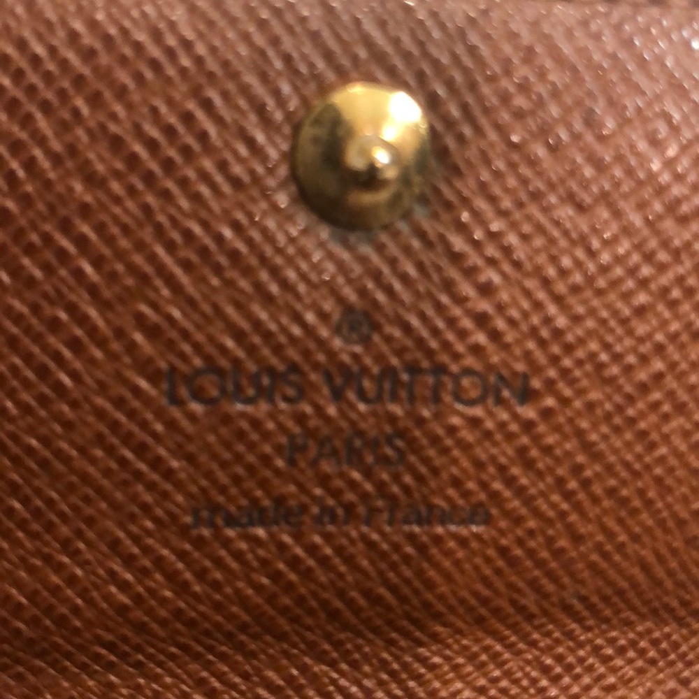 100 %- Authentic LOUIS VUITTON M69517 Monogram Multicle 4 Key case - Picture 6 of 12